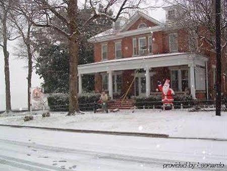 River Rose Inn Bed And Breakfa Elizabethtown Exterior foto